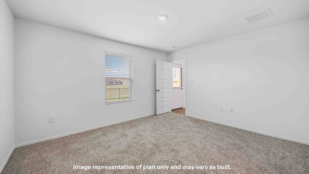 Spacious, unfurnished interior of a new home in Terra Vista, Lubbock (Image 18).