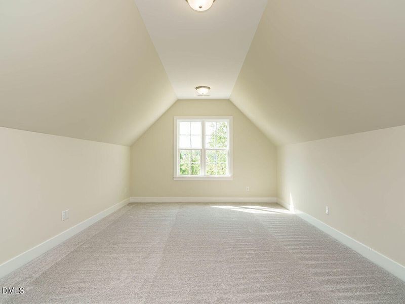 038-1280x960-bonus-room