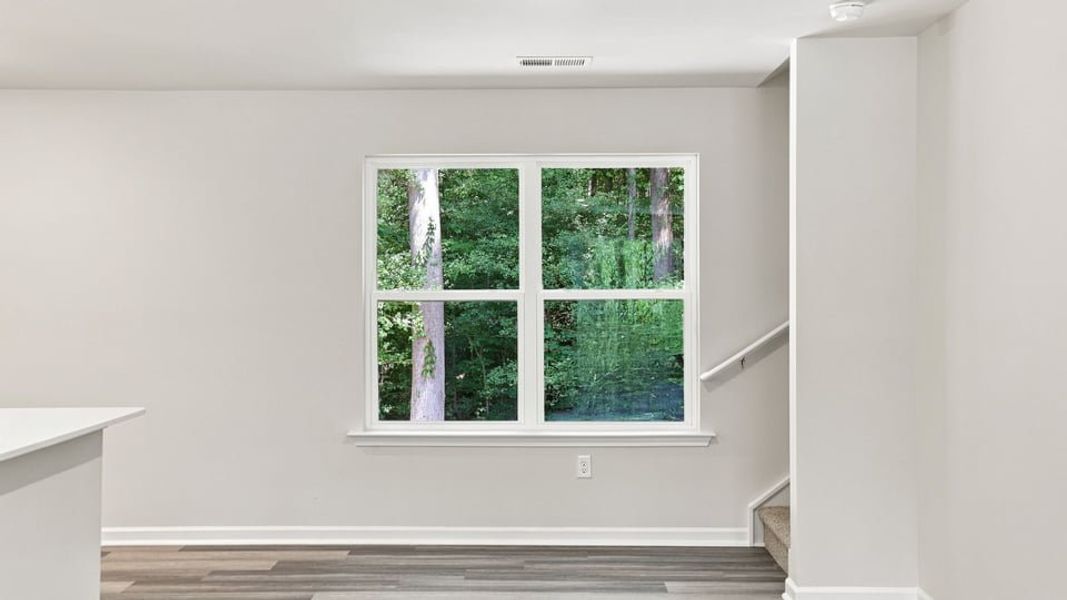 Spacious, unfurnished interior of a new home in Hawk Ridge, Anderson (Image 21).