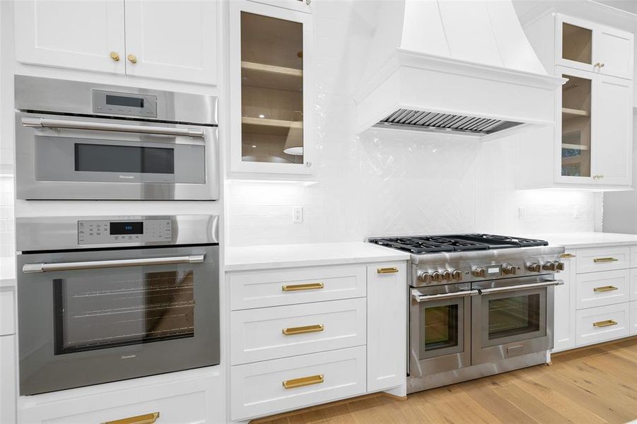 The Thermador appliances truly are the star of this kitchen! 3 ovens, a microwave, dishwasher and 2 fridges (Samsung in the pantry)