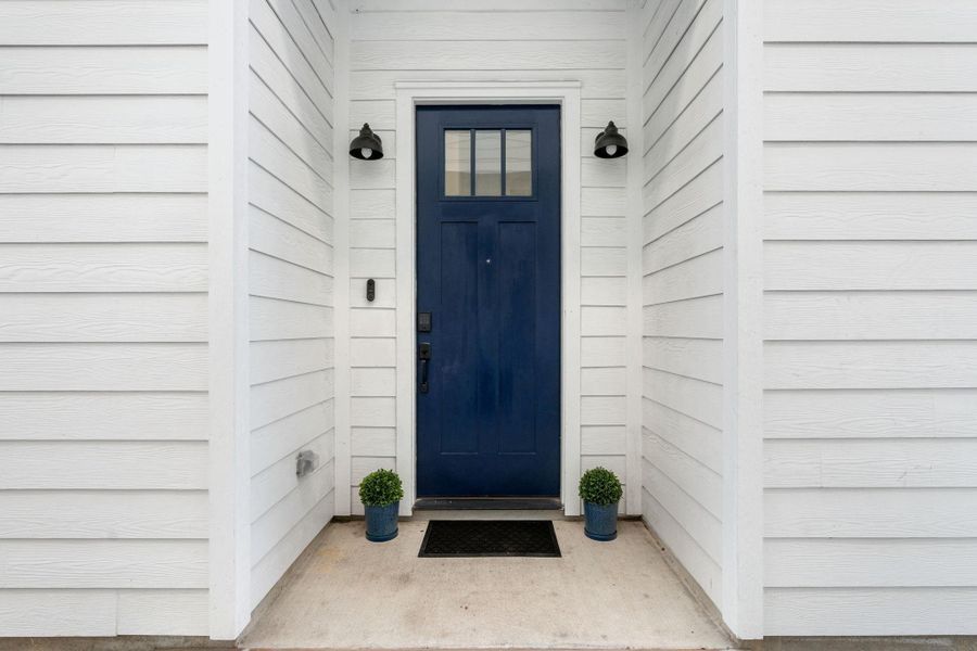 Exterior details and patio area of a home in , Houston (Image 4). Exterior details and patio area of a home in , Houston (Image 4).