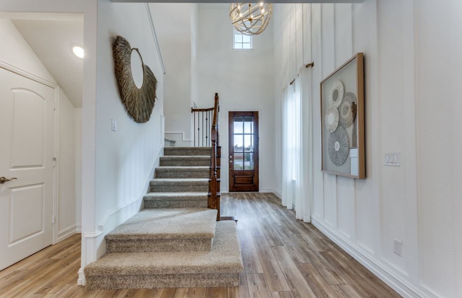 Welcoming entryway into home