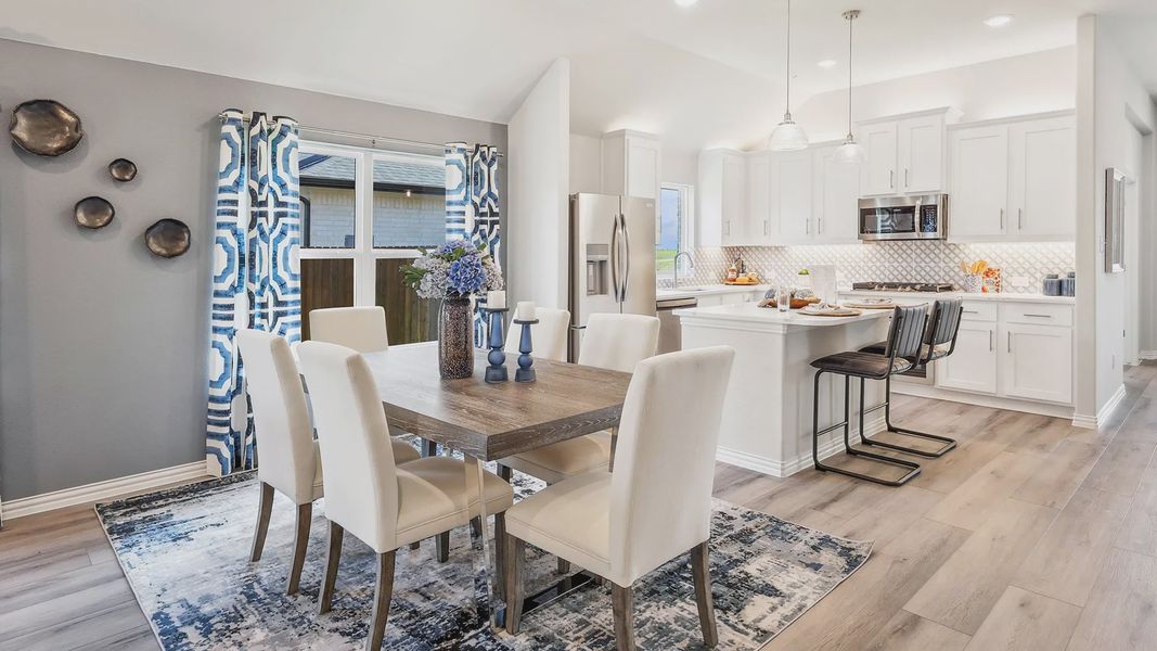 Furnished interior view inside a new home in Hulen Trails, Fort Worth (Image 10).