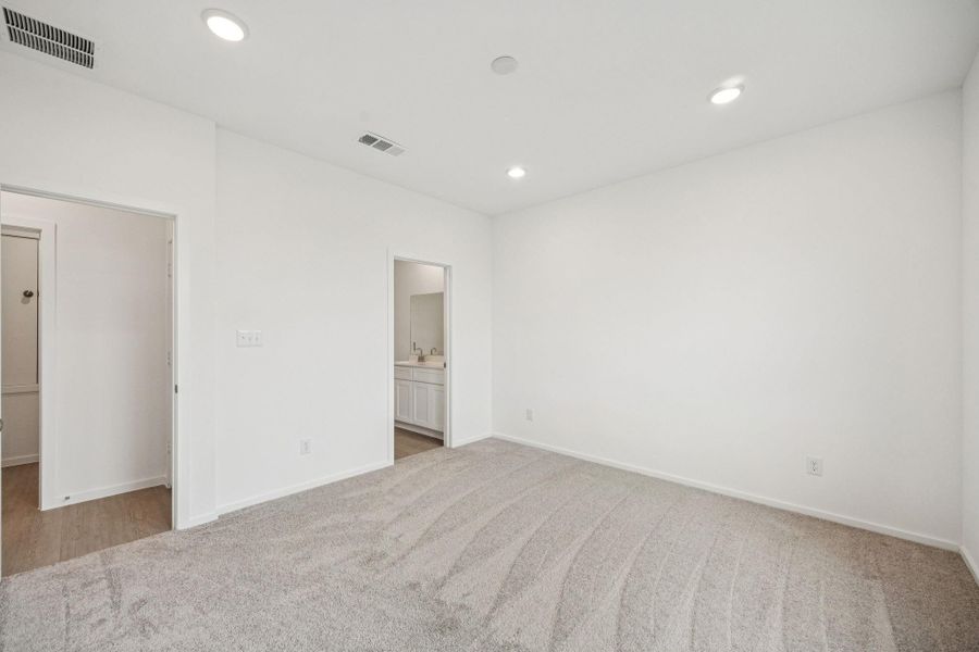 Spacious, unfurnished interior of a new home in Montgomery Bend, Montgomery (Image 26). Spacious, unfurnished interior of a new home in Montgomery Bend, Montgomery (Image 26).