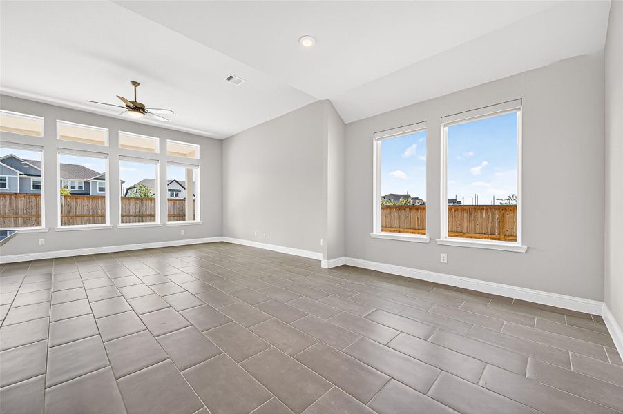 Spacious, unfurnished interior of a new home in Jordan Ranch: Signature Series, Katy (Image 17).