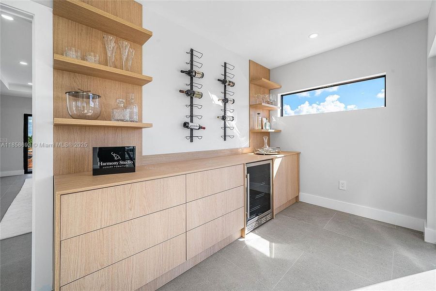 Furnished interior view inside a new home in , Pompano Beach (Image 44). Furnished interior view inside a new home in , Pompano Beach (Image 44).