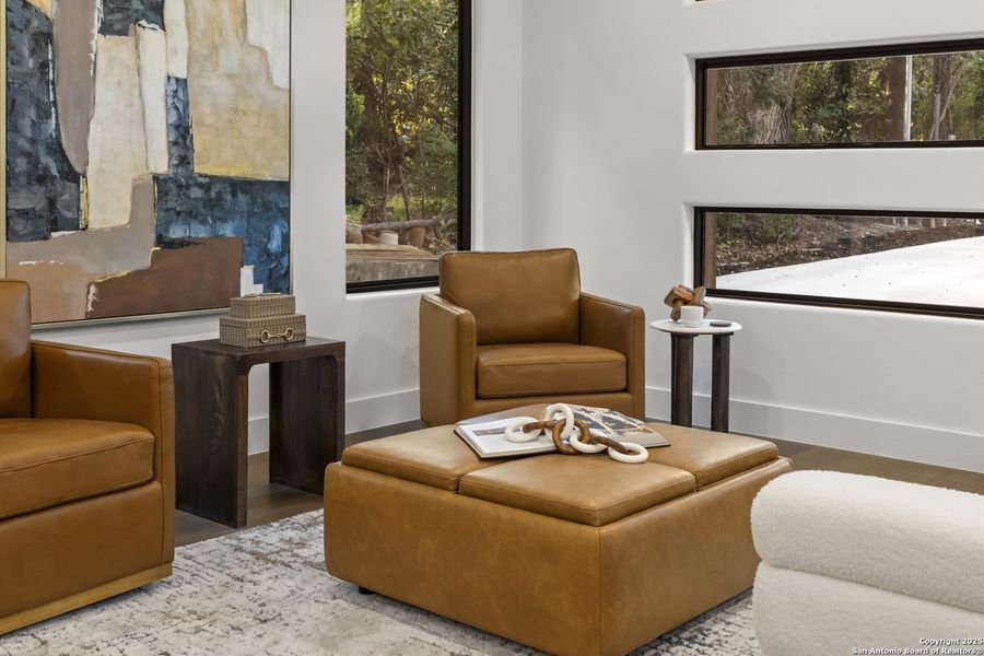 Furnished interior view inside a new home in , Alamo Heights (Image 6). Furnished interior view inside a new home in , Alamo Heights (Image 6).