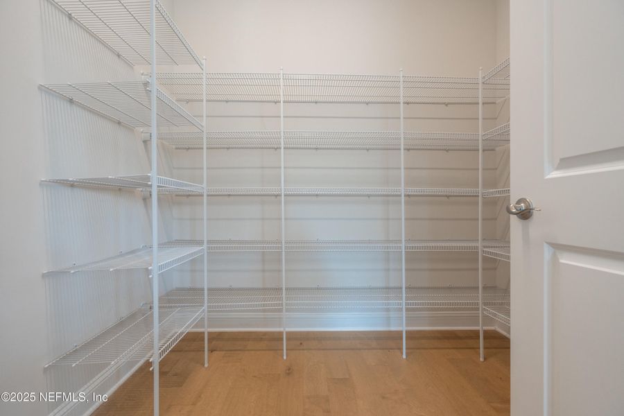 Spacious, unfurnished interior of a new home in Madeira, St. Augustine (Image 16).