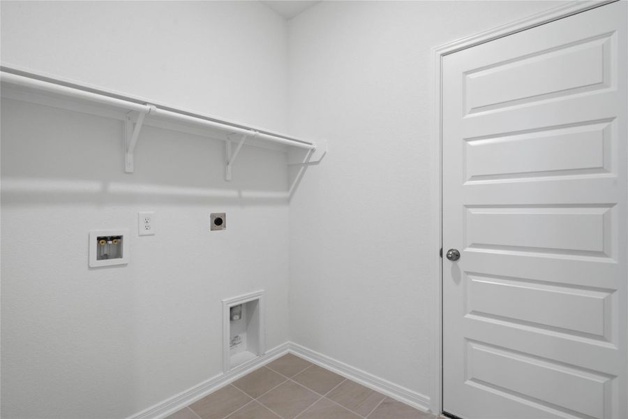 Spacious, unfurnished interior of a new home in Oakwood Trails, Tomball (Image 21). Spacious, unfurnished interior of a new home in Oakwood Trails, Tomball (Image 21).
