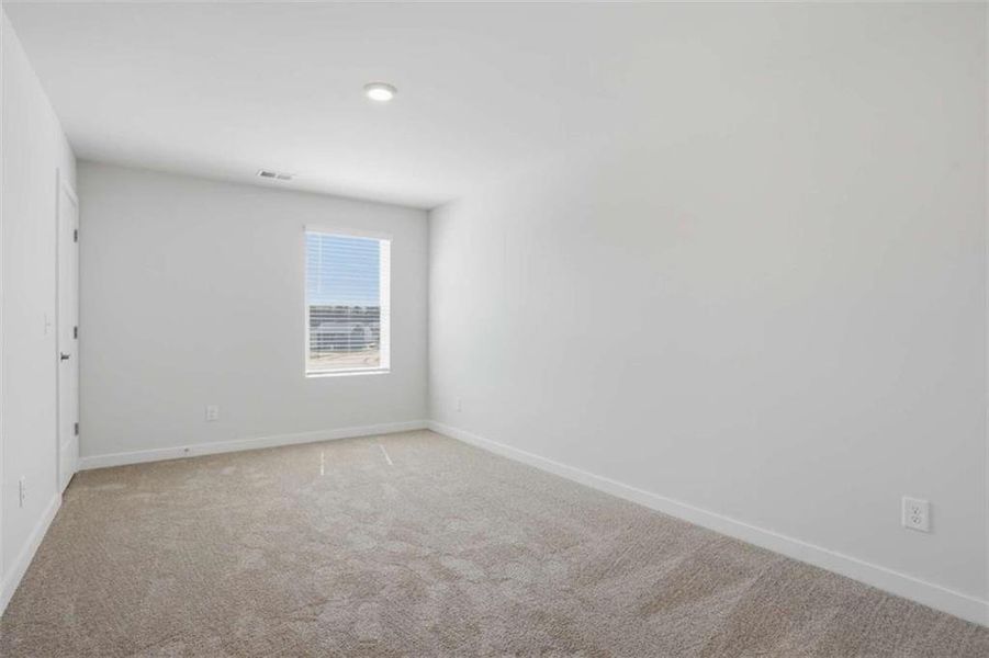 Spacious, unfurnished interior of a new home in Millstone Manor, Conyers (Image 12).