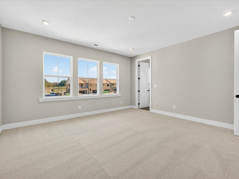 Spacious, unfurnished interior of a new home in Seven Oaks, Belmont (Image 22). Spacious, unfurnished interior of a new home in Seven Oaks, Belmont (Image 22).