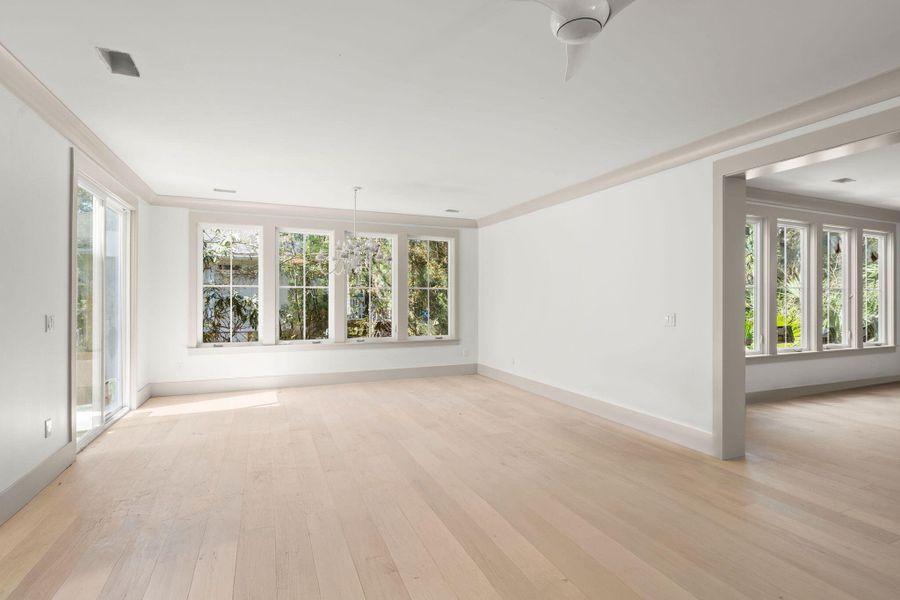 Spacious, unfurnished interior of a new home in , Isle Of Palms (Image 10).