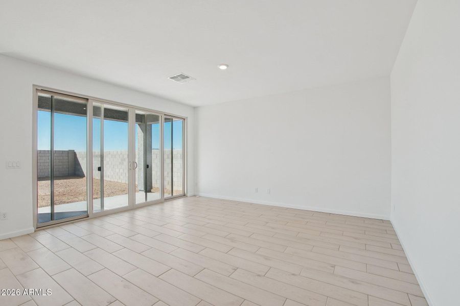 6-web-or-mls-W Bajada Rd-S2802-006