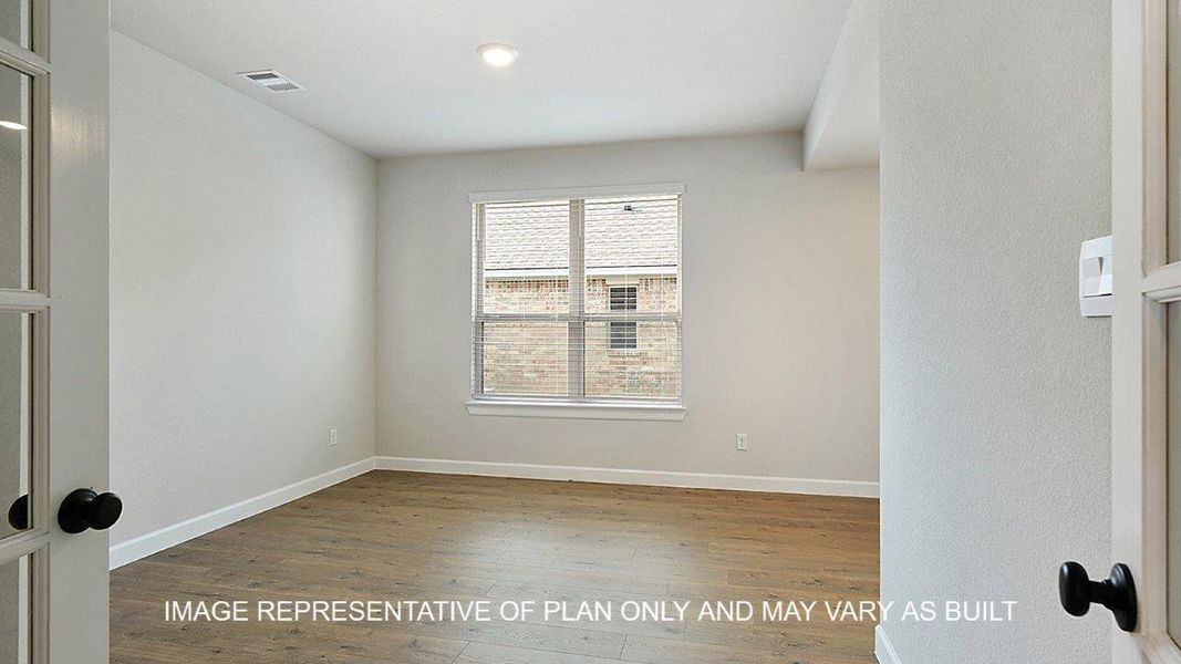 Spacious, unfurnished interior of a new home in Wellborn Settlement, College Station (Image 13).