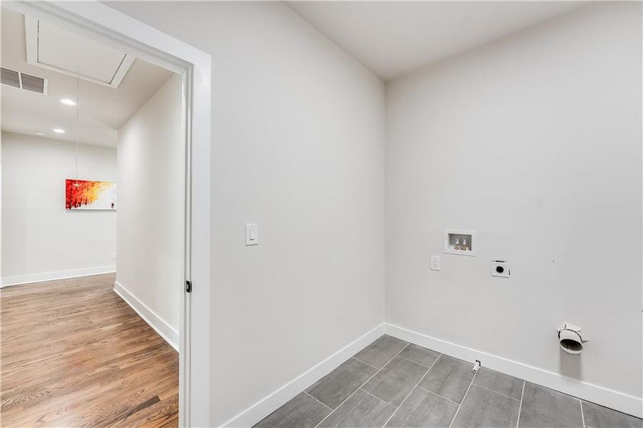 Spacious, unfurnished interior of a new home in , Atlanta (Image 21).
