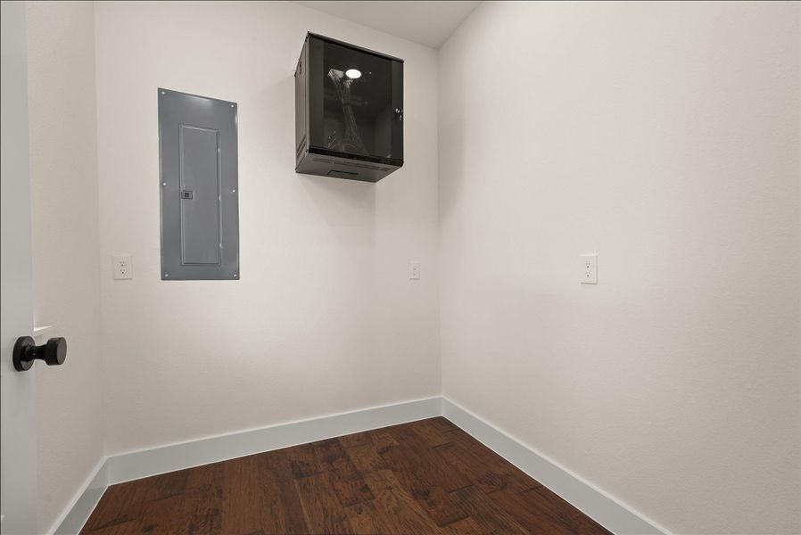 Spacious, unfurnished interior of a new home in , El Lago (Image 43). Spacious, unfurnished interior of a new home in , El Lago (Image 43).
