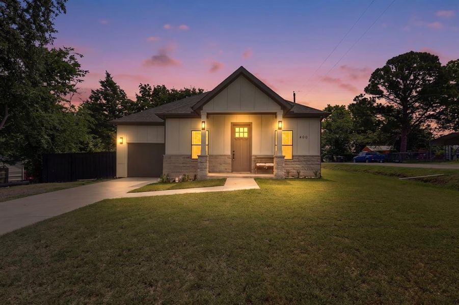 Front exterior of a new home in , West Tawakoni, TX, highlighting curb appeal (Image 20). Front exterior of a new home in , West Tawakoni, TX, highlighting curb appeal (Image 20).