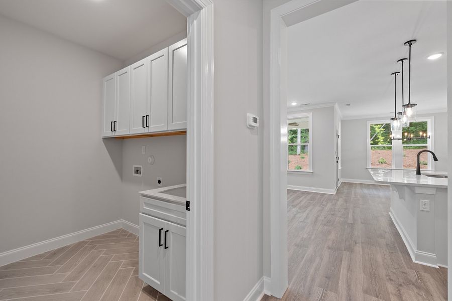 Representative furnished interior of a home built from the The Ellery by RobuckHomes in Baylee Ridge, Selma (Image 6).