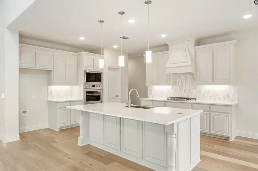 Furnished interior view inside a new home in Rockwood, Mansfield (Image 8).