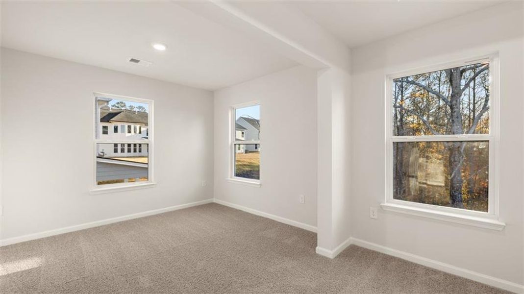 Spacious, unfurnished interior of a new home in Water Oak Estates, Lawrenceville (Image 26).