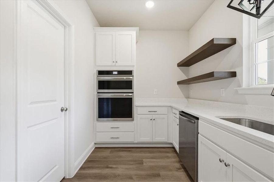 Furnished interior view inside a new home in , Monroe (Image 13).