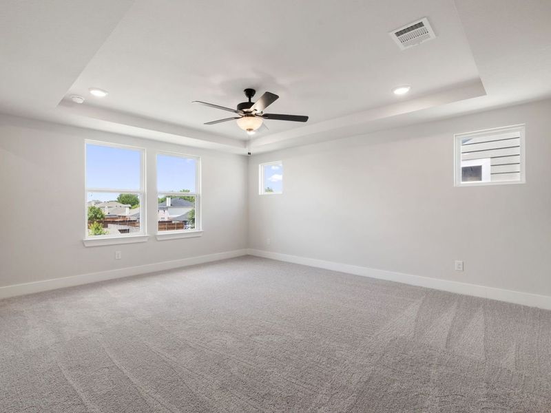 Spacious, unfurnished interior of a new home in Lake Park Villas, Wylie (Image 20). Spacious, unfurnished interior of a new home in Lake Park Villas, Wylie (Image 20).