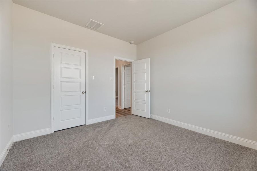 Spacious, unfurnished interior of a new home in Arbors at Legacy Hills, Celina (Image 29).