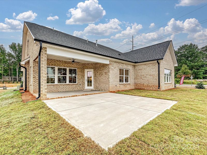 Covered Porch and 16x18 Patio