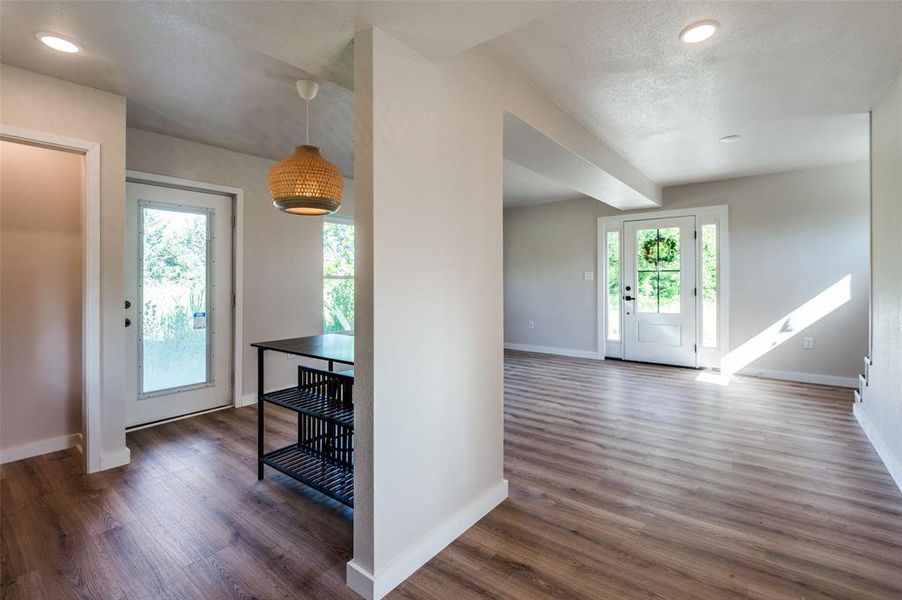 Spacious, unfurnished interior of a new home in , Blue Ridge (Image 13).