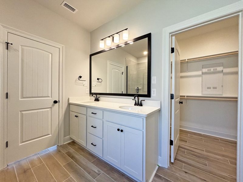 Furnished interior view inside a new home in Natureview, Freeport (Image 15).