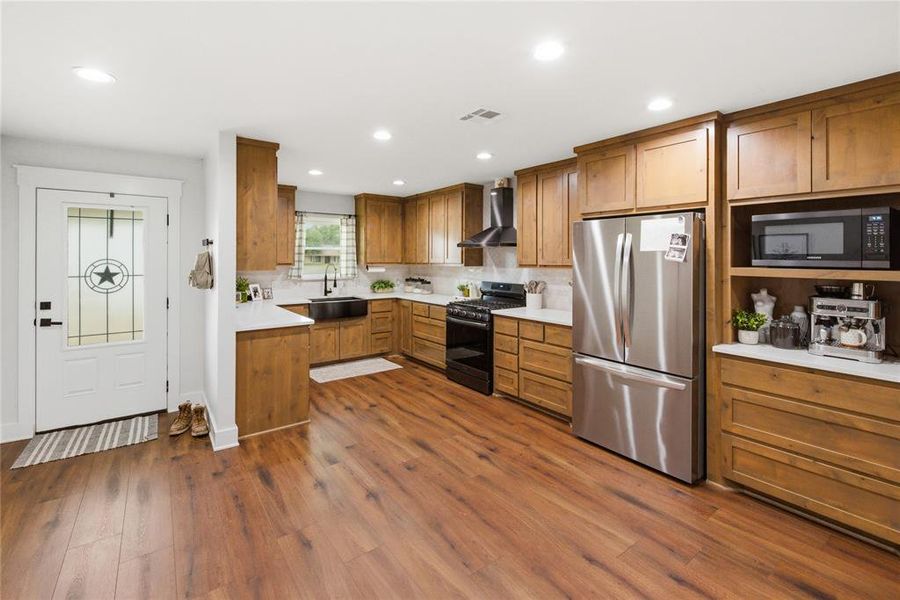 Furnished interior view inside a new home in , Rosebud (Image 8).