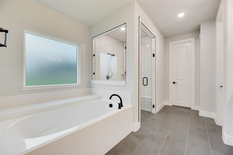 Furnished interior view inside a new home in King Crossing Estates, Van Alstyne (Image 8). Furnished interior view inside a new home in King Crossing Estates, Van Alstyne (Image 8).