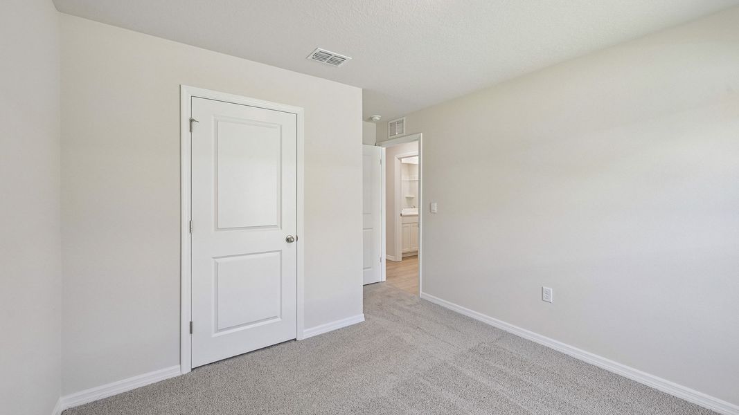 Spacious, unfurnished interior of a new home in Oakfield Lakes, Parrish (Image 23). Spacious, unfurnished interior of a new home in Oakfield Lakes, Parrish (Image 23).