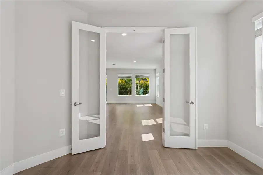 Spacious, unfurnished interior of a new home in , Parrish (Image 21).