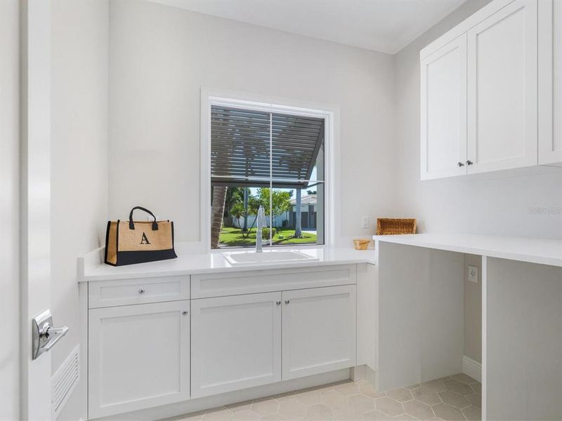 Furnished interior view inside a new home in , Sarasota (Image 46).