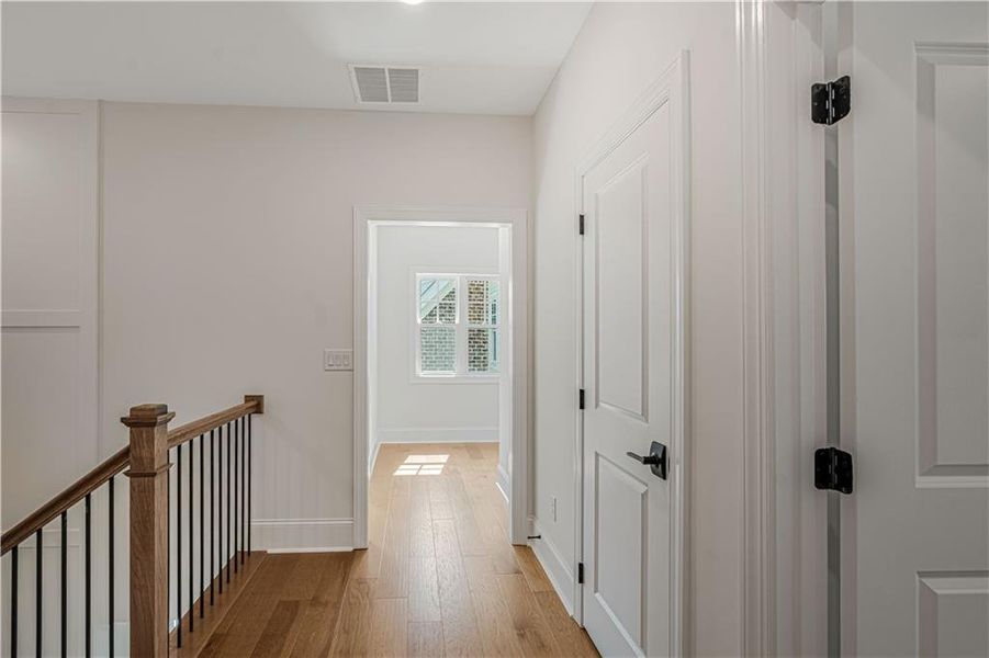 Spacious, unfurnished interior of a new home in Bellwyn, Johns Creek (Image 43).