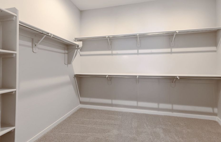 Spacious, unfurnished interior of a new home in Vistoso Canyon Estates, Oro Valley (Image 23).