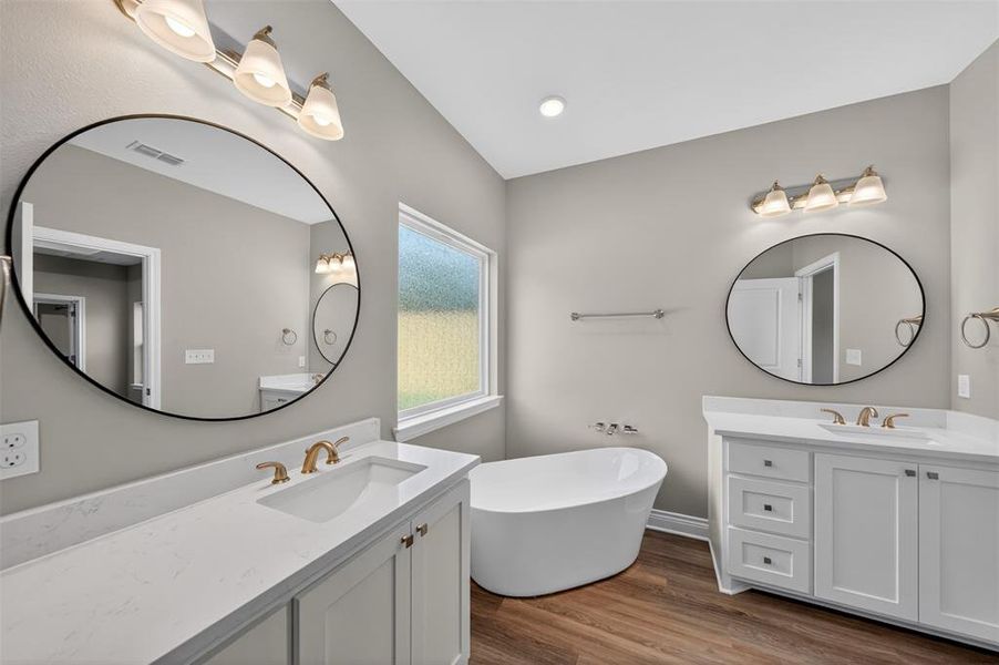 Furnished interior view inside a new home in , Troup (Image 12).