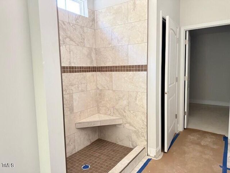 9 MVG Primary Shower 9 MVG Primary Shower