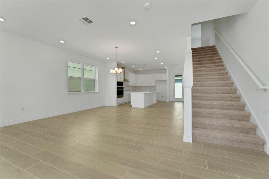 Spacious, unfurnished interior of a new home in Crossroads at Kelly Park, Apopka (Image 39).