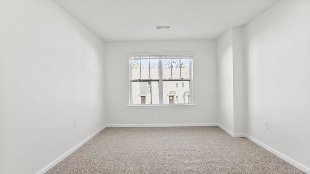 Spacious, unfurnished interior of a new home in Baxter Village, Boiling Springs (Image 29).