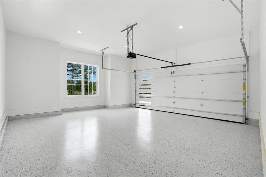 Spacious, unfurnished interior of a new home in , Marietta (Image 19).