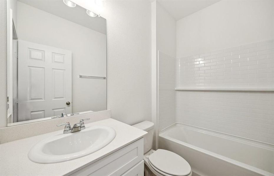 Spacious secondary bathroom