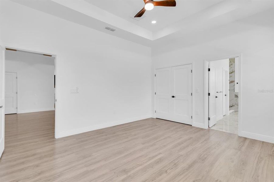 Spacious, unfurnished interior of a new home in , Haines City (Image 35).