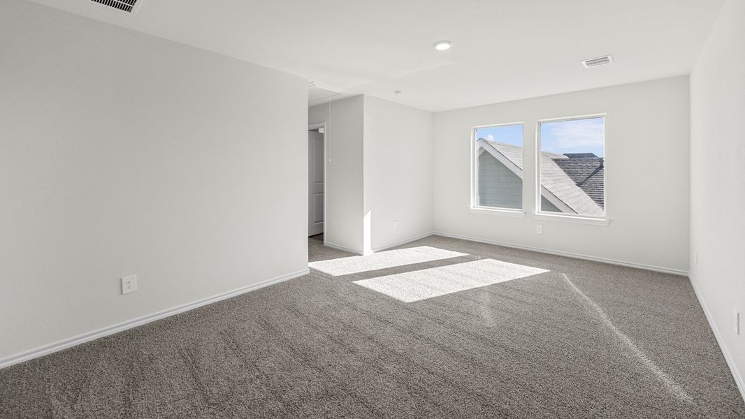 Spacious, unfurnished interior of a new home in Riverfield, Josephine (Image 27).
