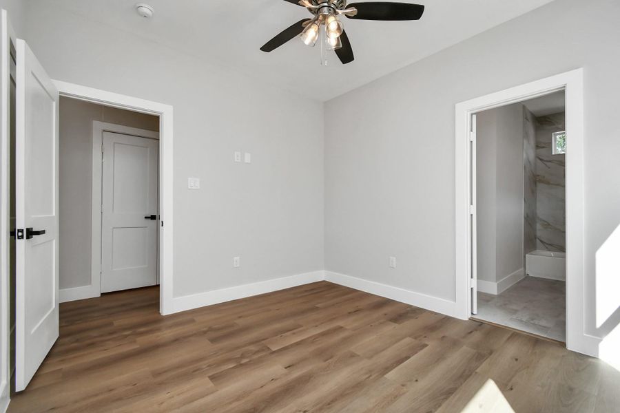 Spacious, unfurnished interior of a new home in , Houston (Image 21).