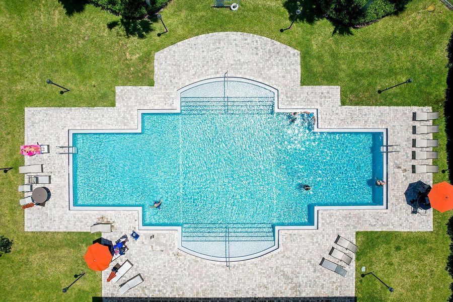 pool view pool view