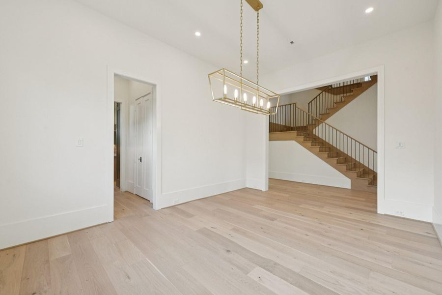Spacious, unfurnished interior of a new home in , Houston (Image 30).