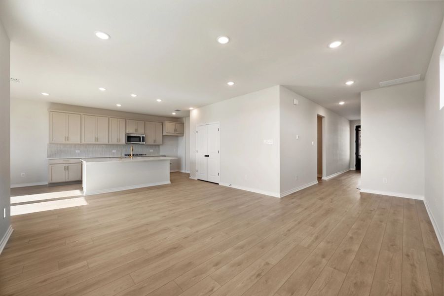 Spacious, unfurnished interior of a new home in The Homestead at Lariat, Liberty Hill (Image 38).