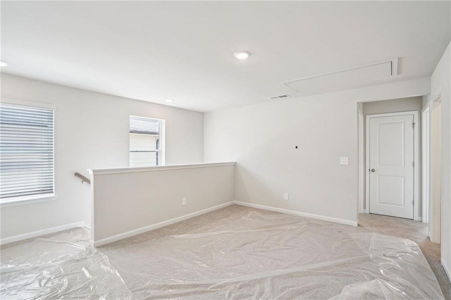 Spacious, unfurnished interior of a new home in Hawthorne Station, College Park (Image 21). Spacious, unfurnished interior of a new home in Hawthorne Station, College Park (Image 21).